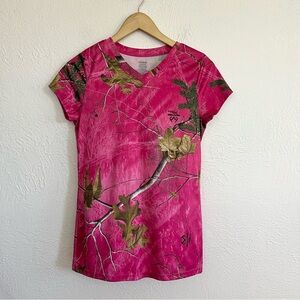 3/$12 REALTREE Hot Pink Camouflage Dryfit Hunting/Fishing V-neck Tee Size Small